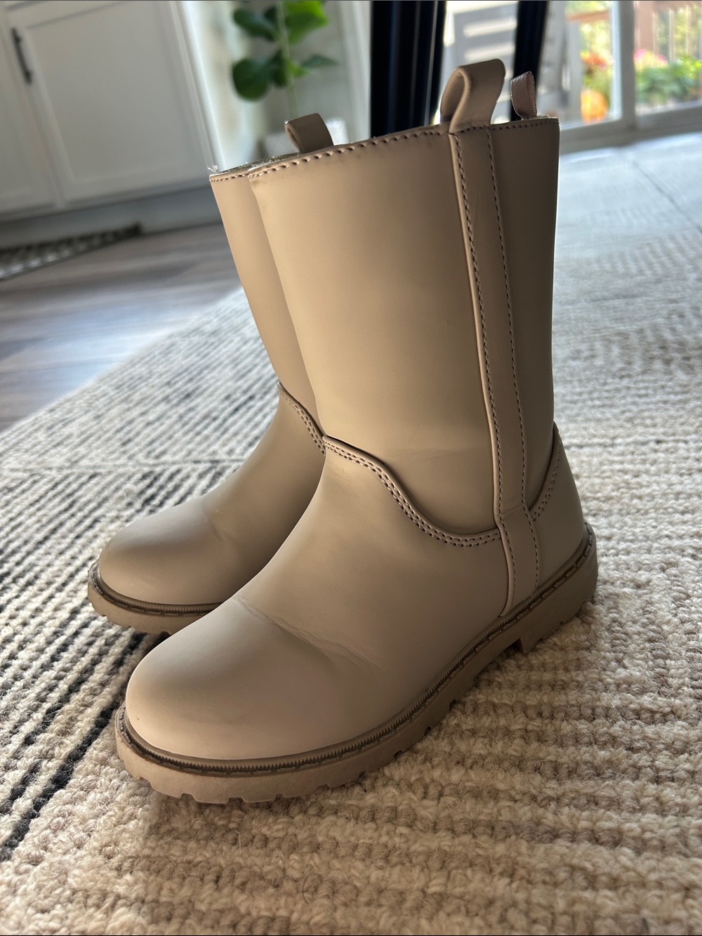 Old Navy Kids Tan Mid-Calf Pull-On Boots